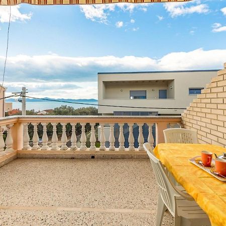 Family Friendly Seaside Apartments Kozino, Zadar - 5749 Petrčane Dış mekan fotoğraf