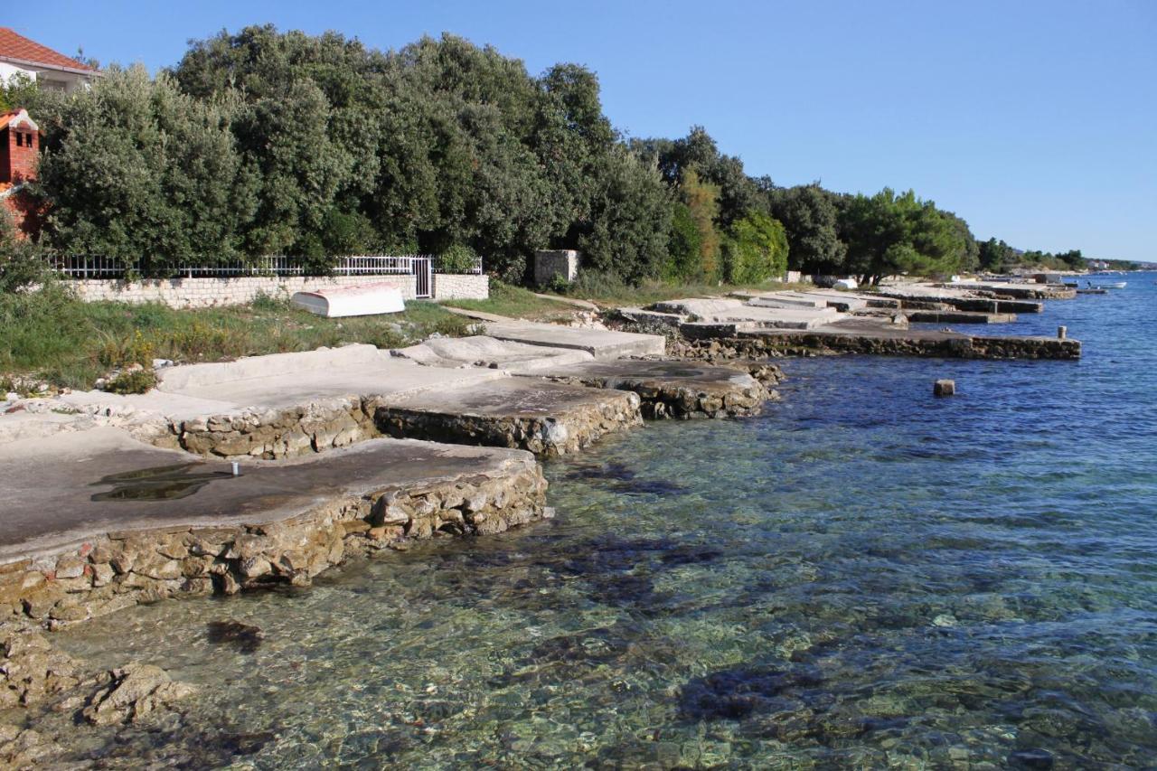 Family Friendly Seaside Apartments Kozino, Zadar - 5749 Petrčane Dış mekan fotoğraf