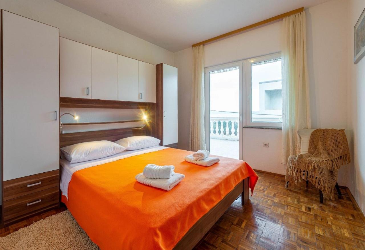 Family Friendly Seaside Apartments Kozino, Zadar - 5749 Petrčane Dış mekan fotoğraf