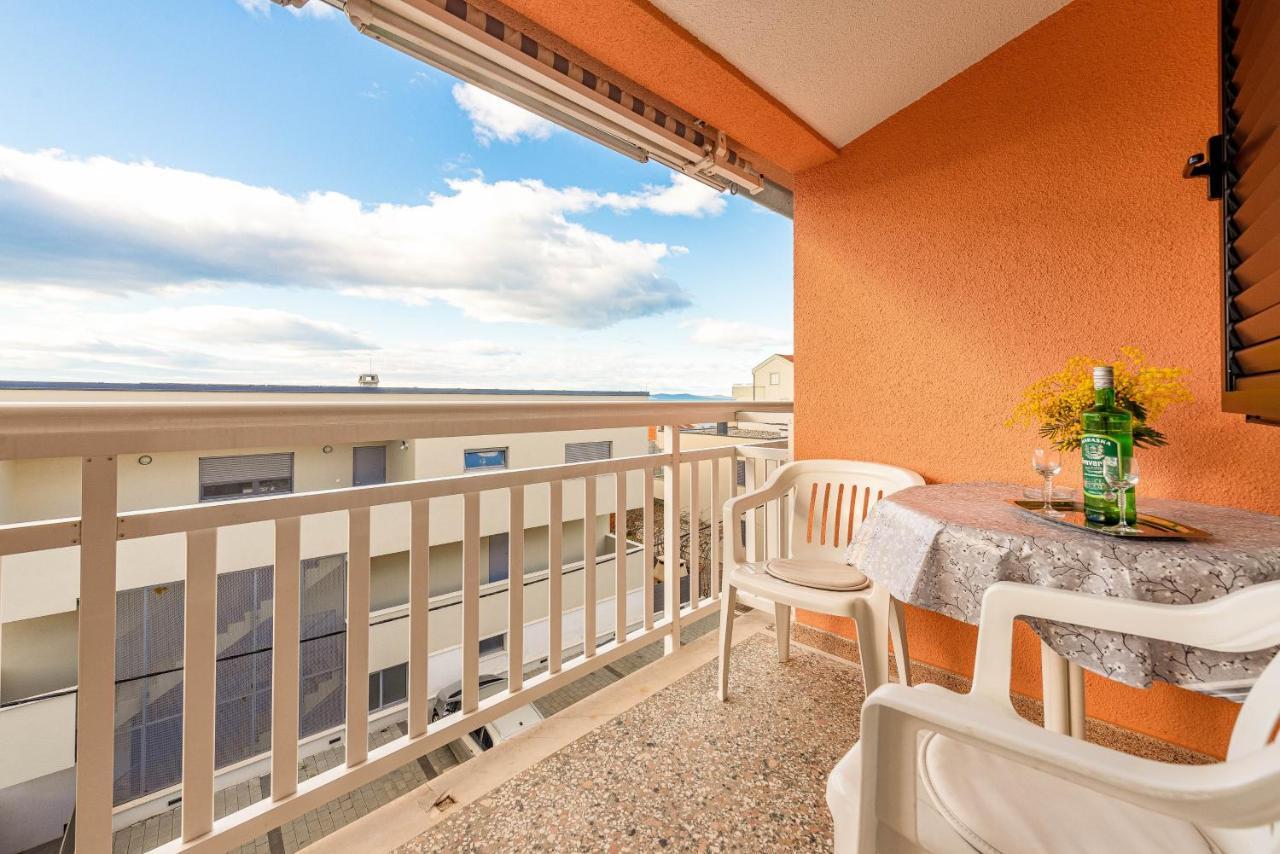 Family Friendly Seaside Apartments Kozino, Zadar - 5749 Petrčane Dış mekan fotoğraf