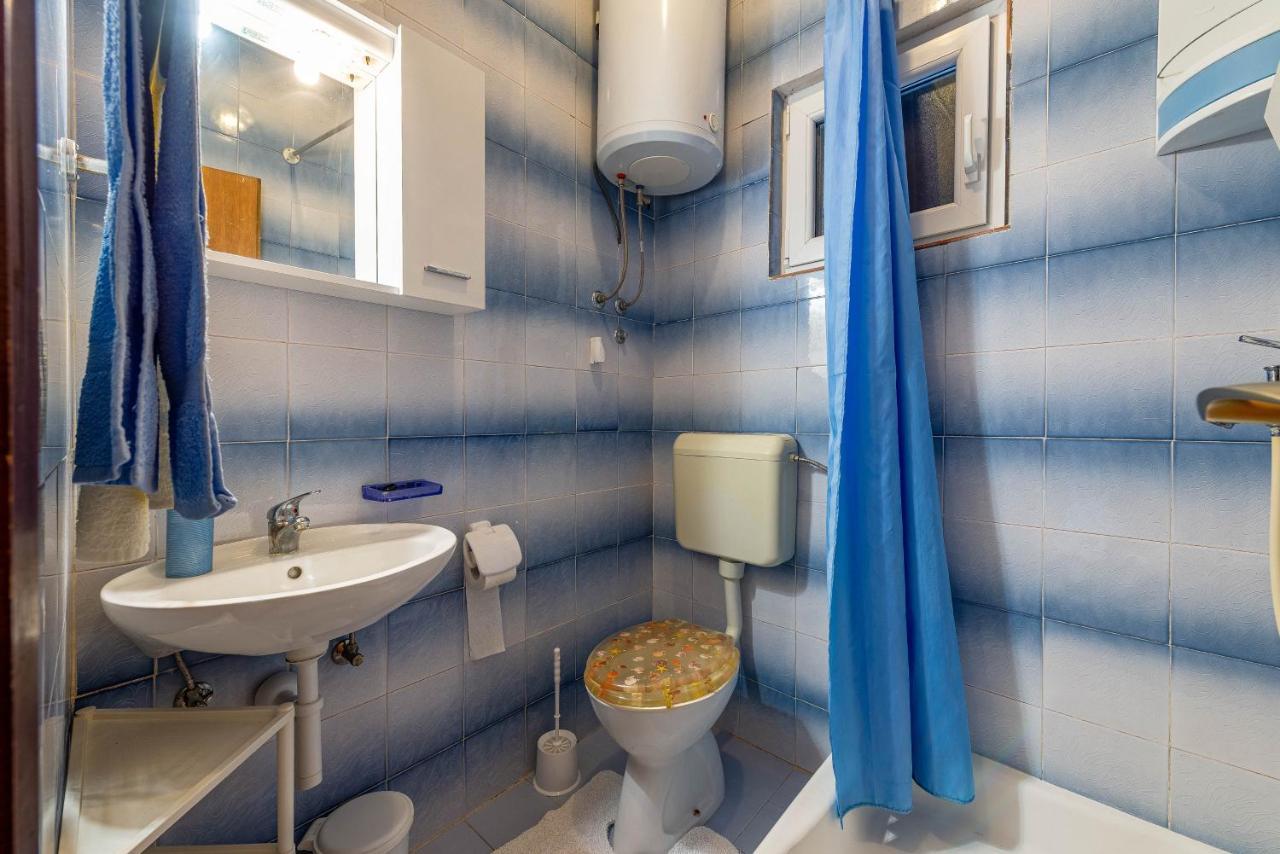 Family Friendly Seaside Apartments Kozino, Zadar - 5749 Petrčane Dış mekan fotoğraf